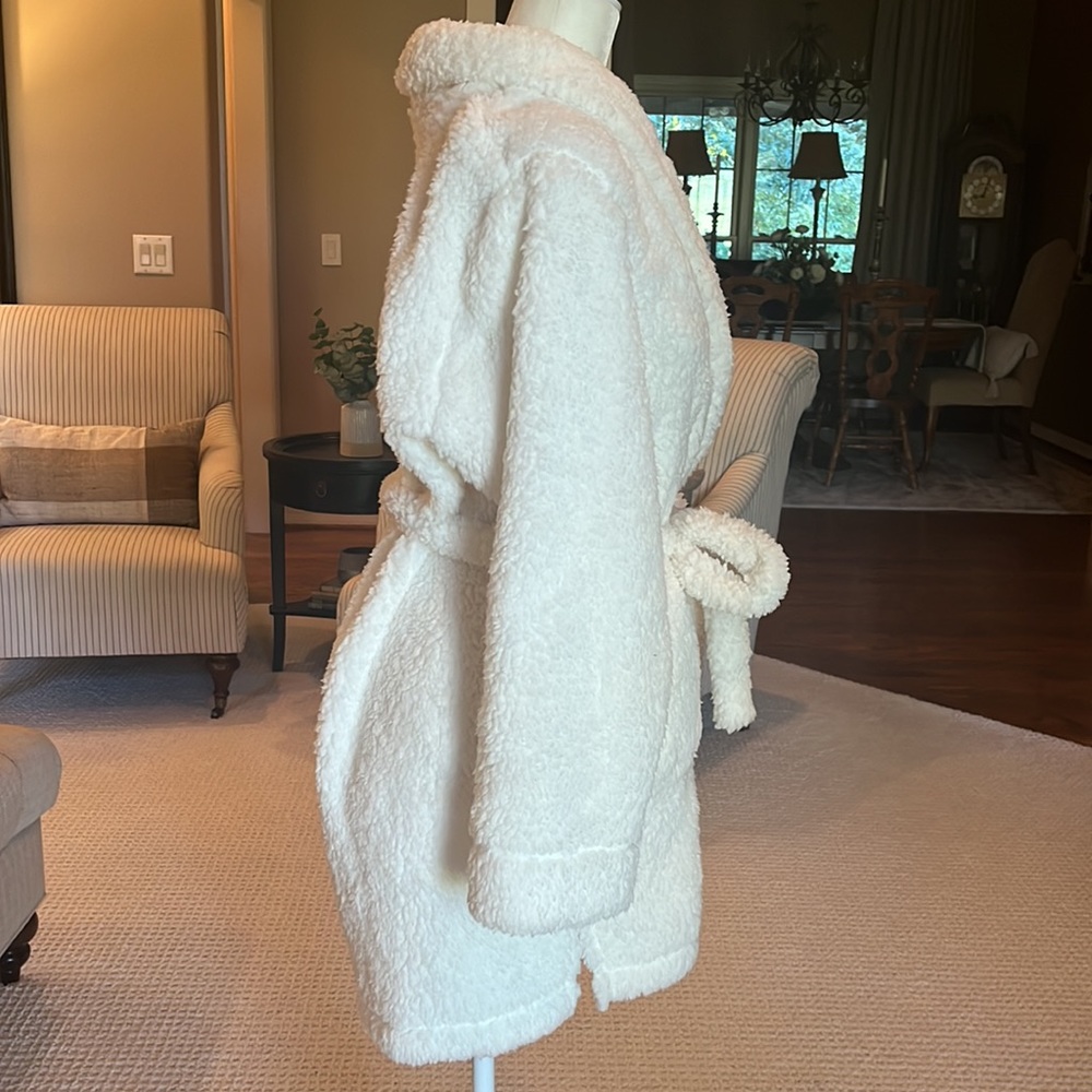 Josie Warm White Dreamcatcher Robe in L/XL - Picture 11 of 17